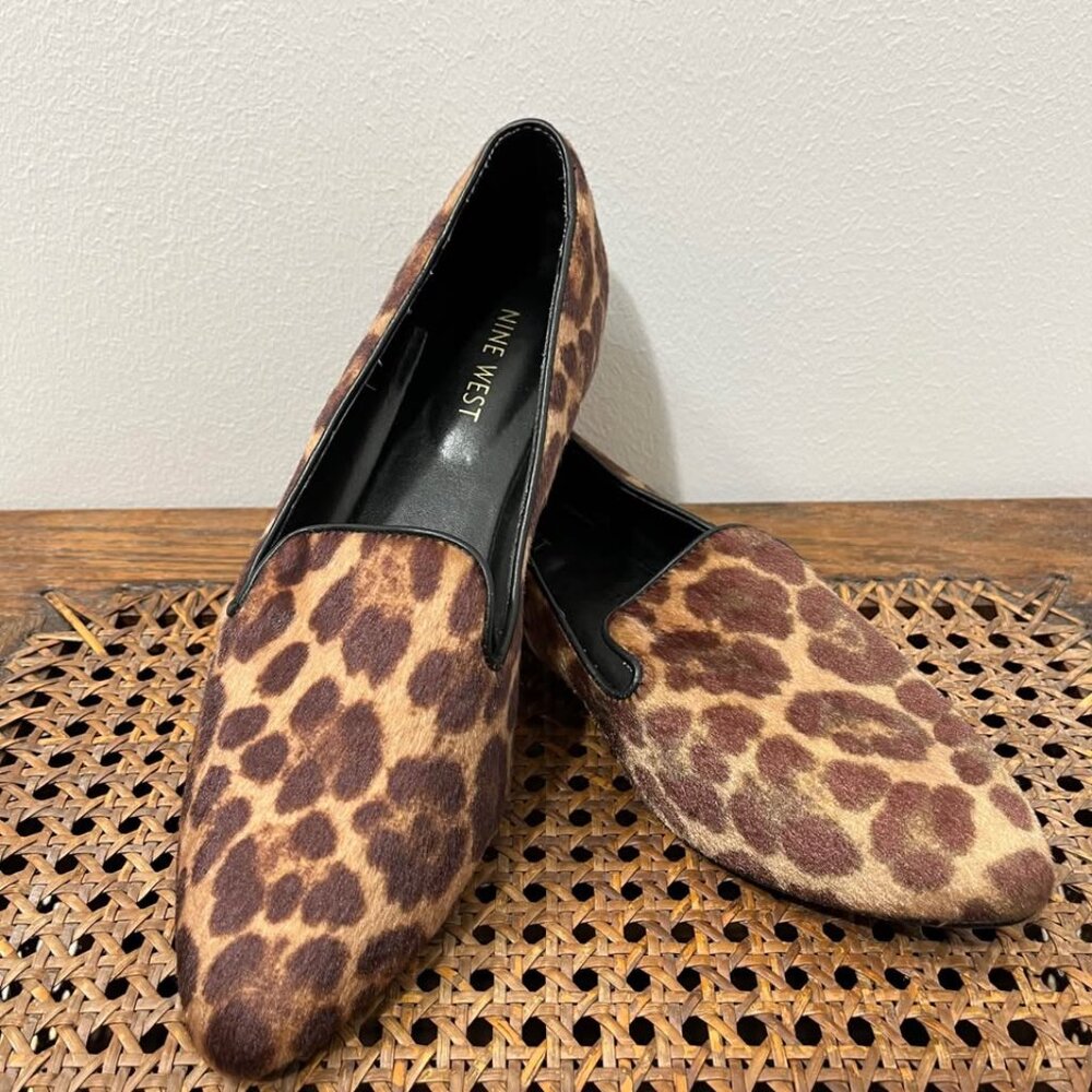 Size 8 Leopard Bold Neutral Pointed Toe Neutral Chic Faux Fur Nine West Loafers